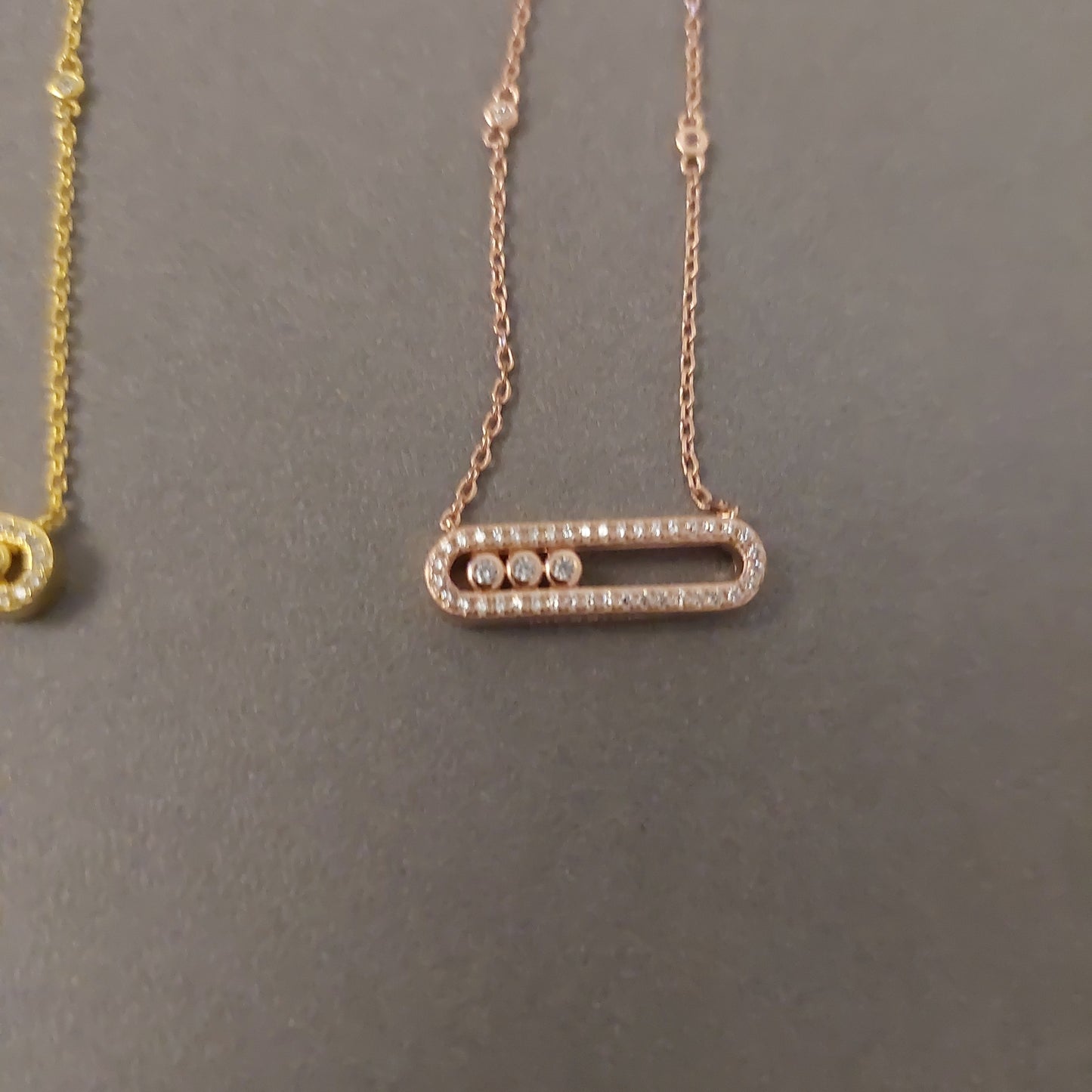 Collier 3 move