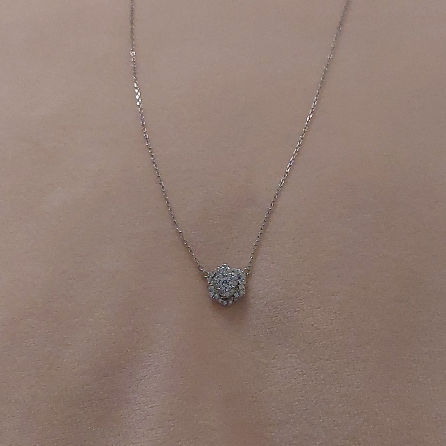 Collier P.iaget