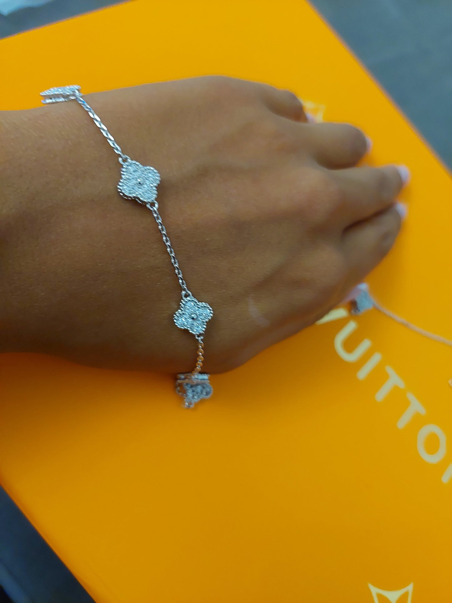 Bracelet full strass modèle sweet vca