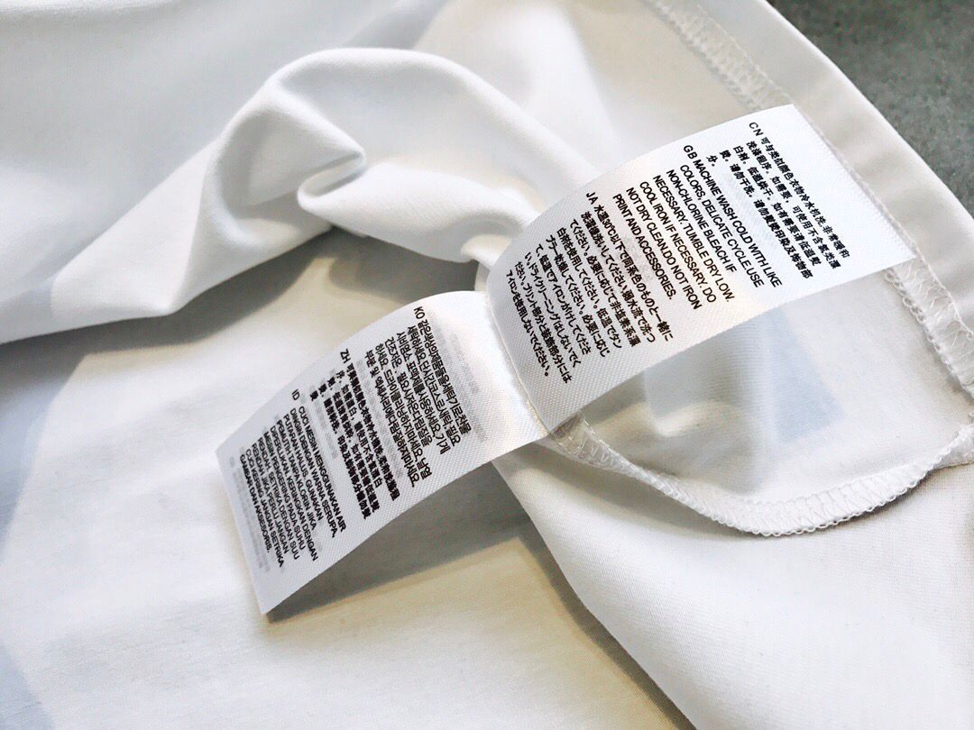 T shirt cour*ge