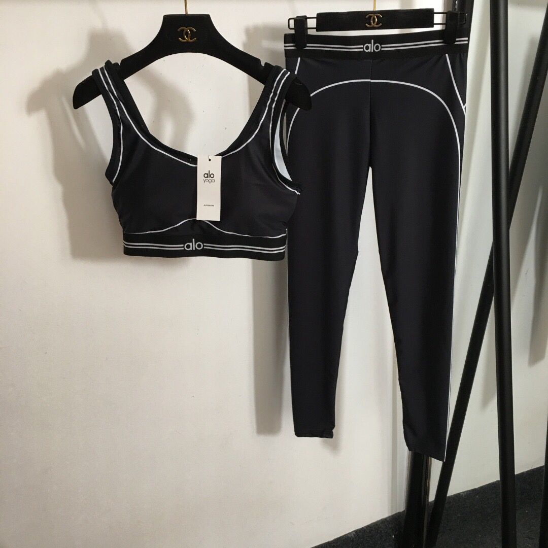 ensemble yoga a.lo