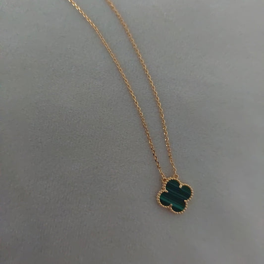 Collier vert vca 1 fleur