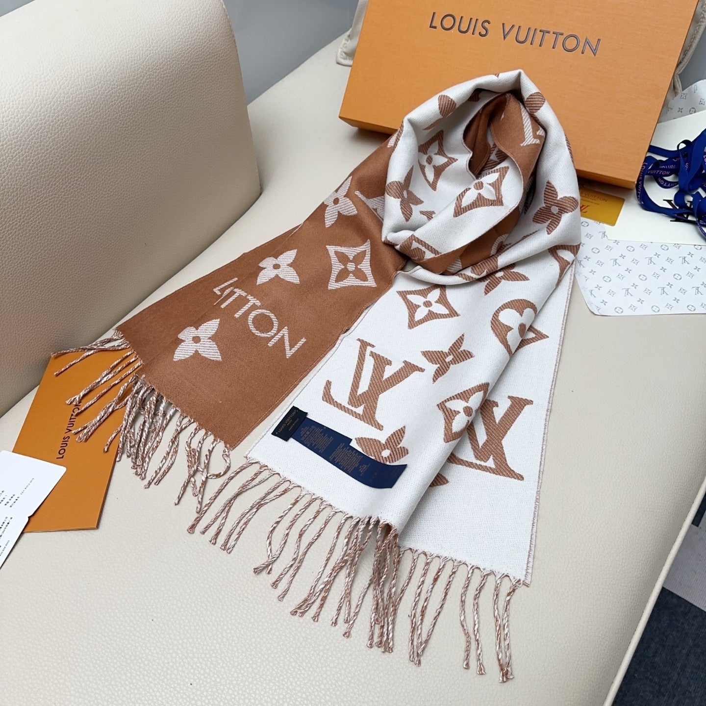 Écharpe LV