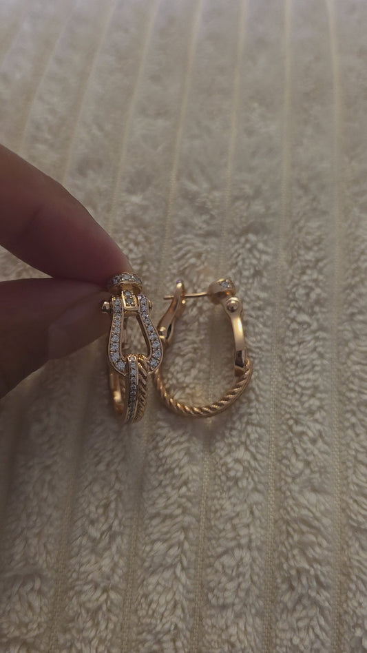 boucle d'oreille F.red rise