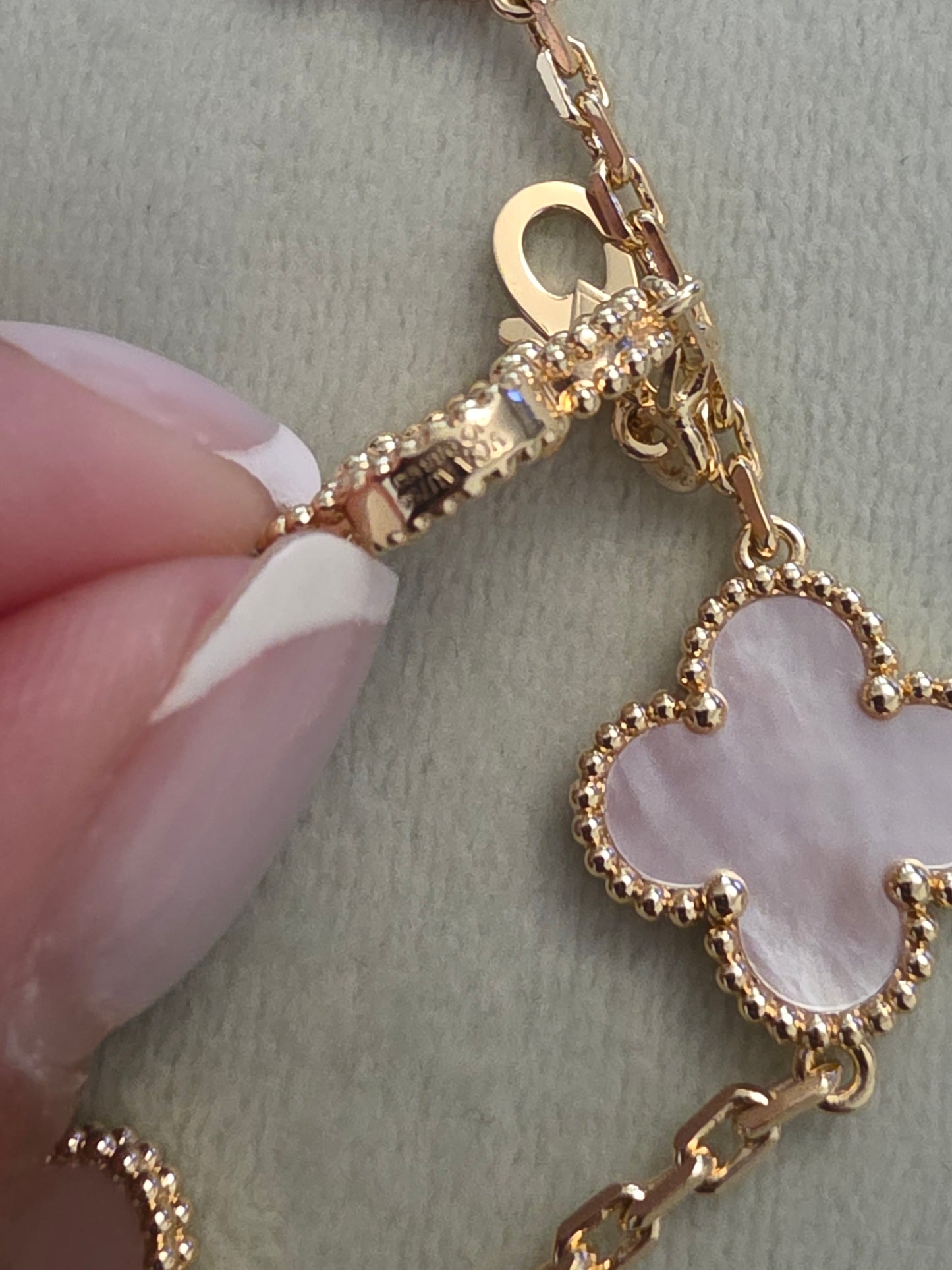 bracelet Vca rose  nacré